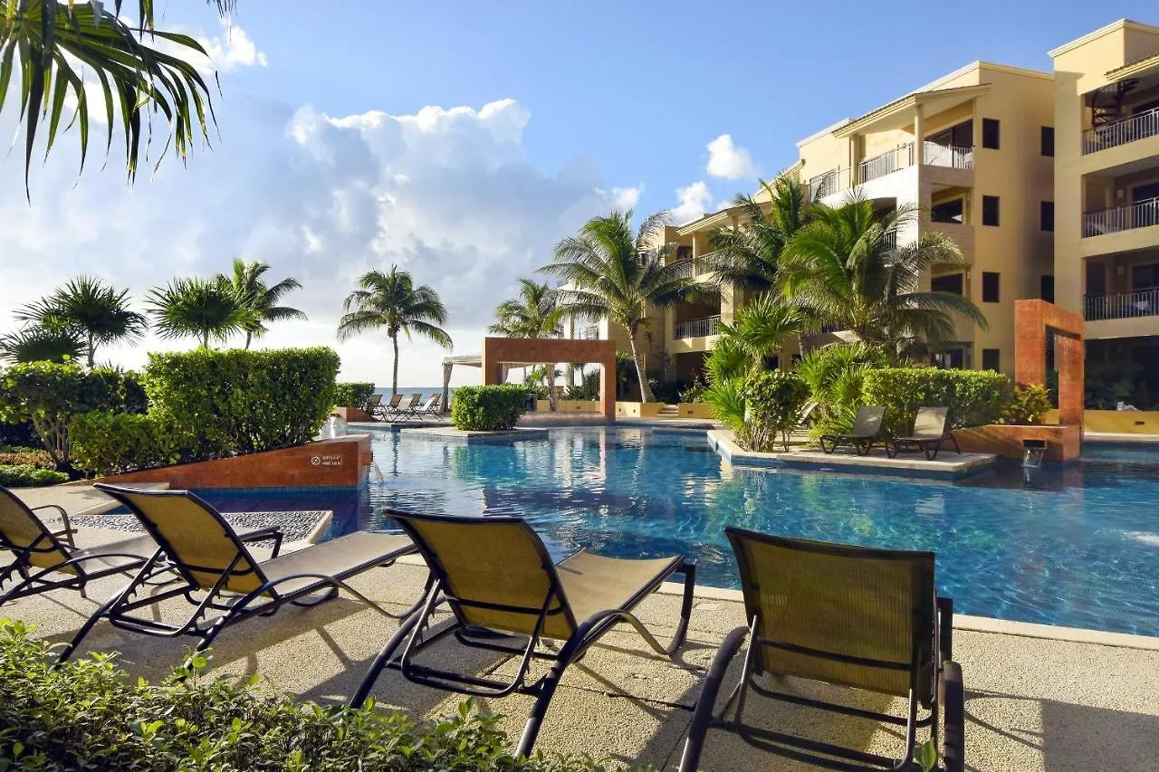 Apartamento One Of Our Most Popular And Luxurious El Faro Condos Coral 303 Playa del Carmen