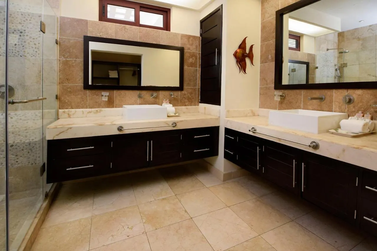 One Of Our Most Popular And Luxurious El Faro Condos Coral 303 Playa del Carmen Apartamento