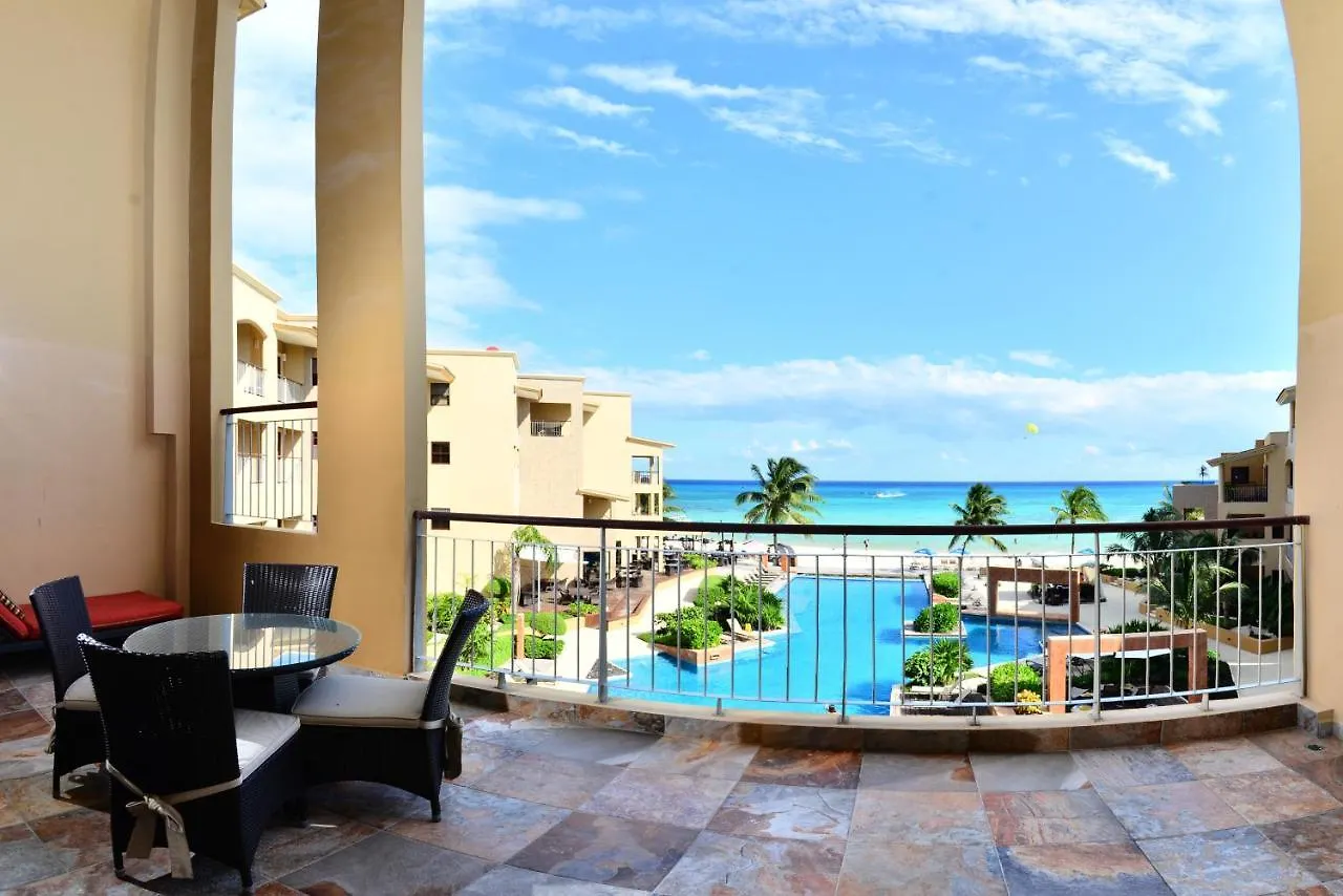 One Of Our Most Popular And Luxurious El Faro Condos Coral 303 Playa del Carmen Daire